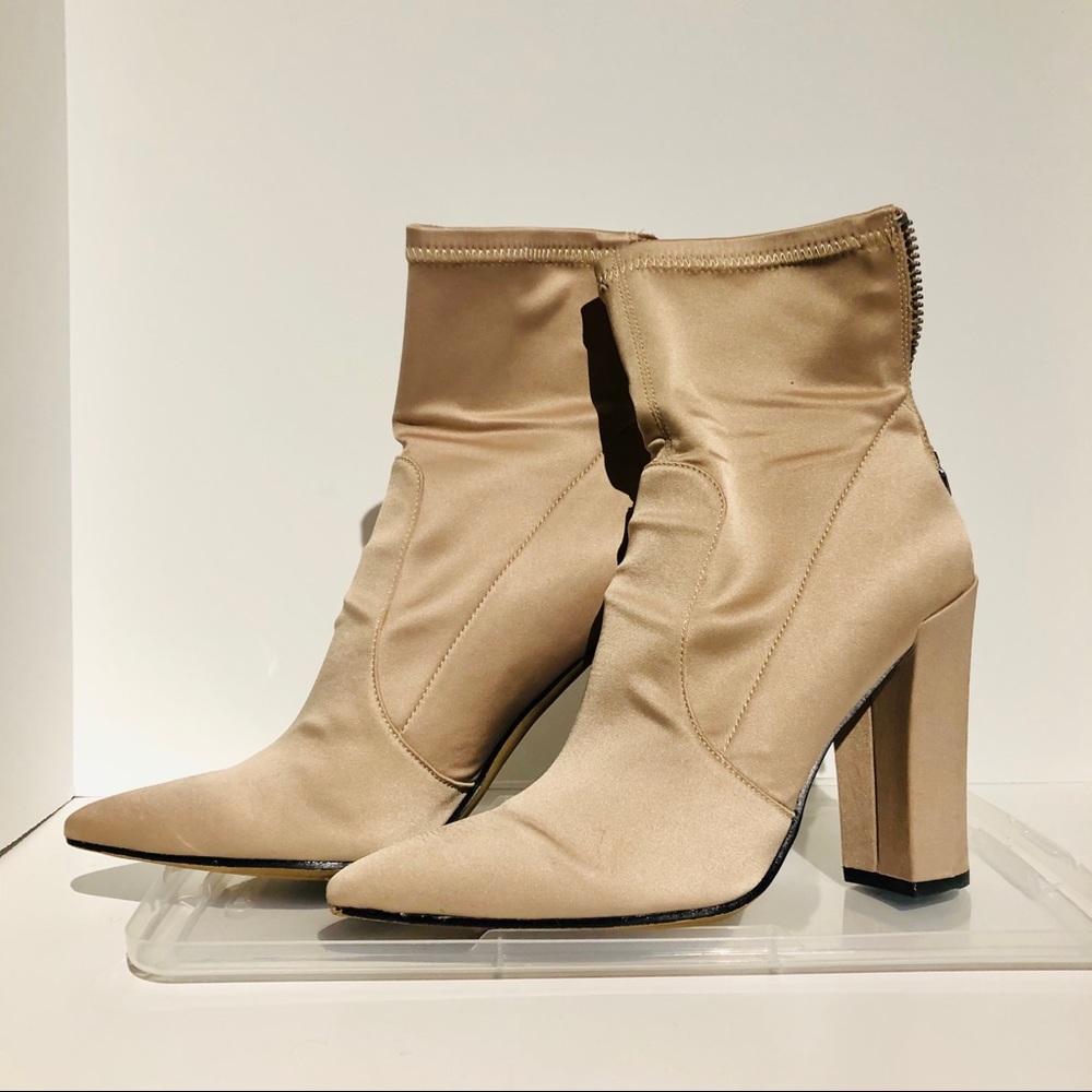 Dolce Vita Nude Ankle Boots Size 6